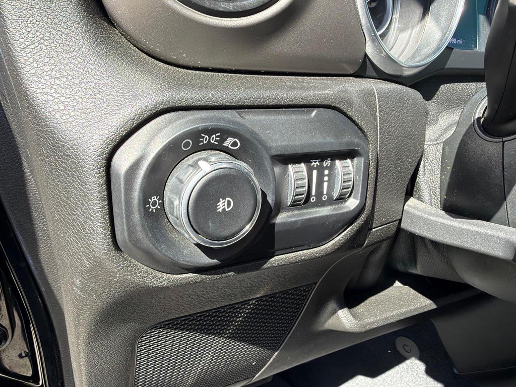 Used 2019 Jeep Wrangler Unlimited Sport AWD/4WD image 31