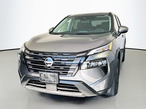 New 2026 Nissan Rogue SV w/ Cold Weather Package FWD image 3