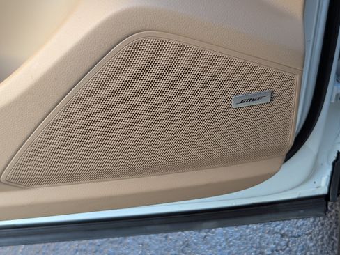 Certified 2022 Porsche Cayenne E-Hybrid image 23