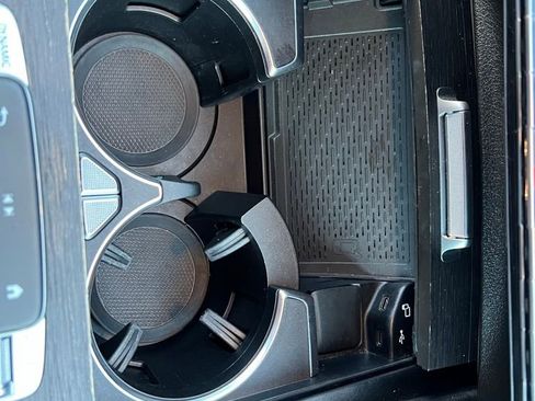 Used 2020 Mercedes-Benz GLE 350 4MATIC image 21