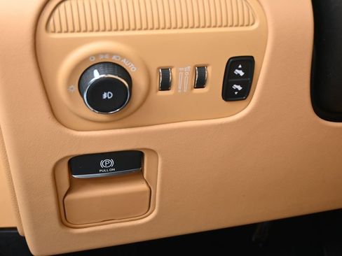 Used 2023 Jeep Grand Wagoneer Series III AWD/4WD image 20