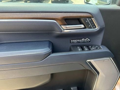 Used 2024 Chevrolet Silverado 1500 High Country w/ Technology Package image 16