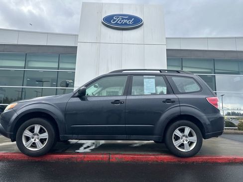Used 2012 Subaru Forester 2.5X w/ Alloy Wheel Pkg AWD/4WD image 1