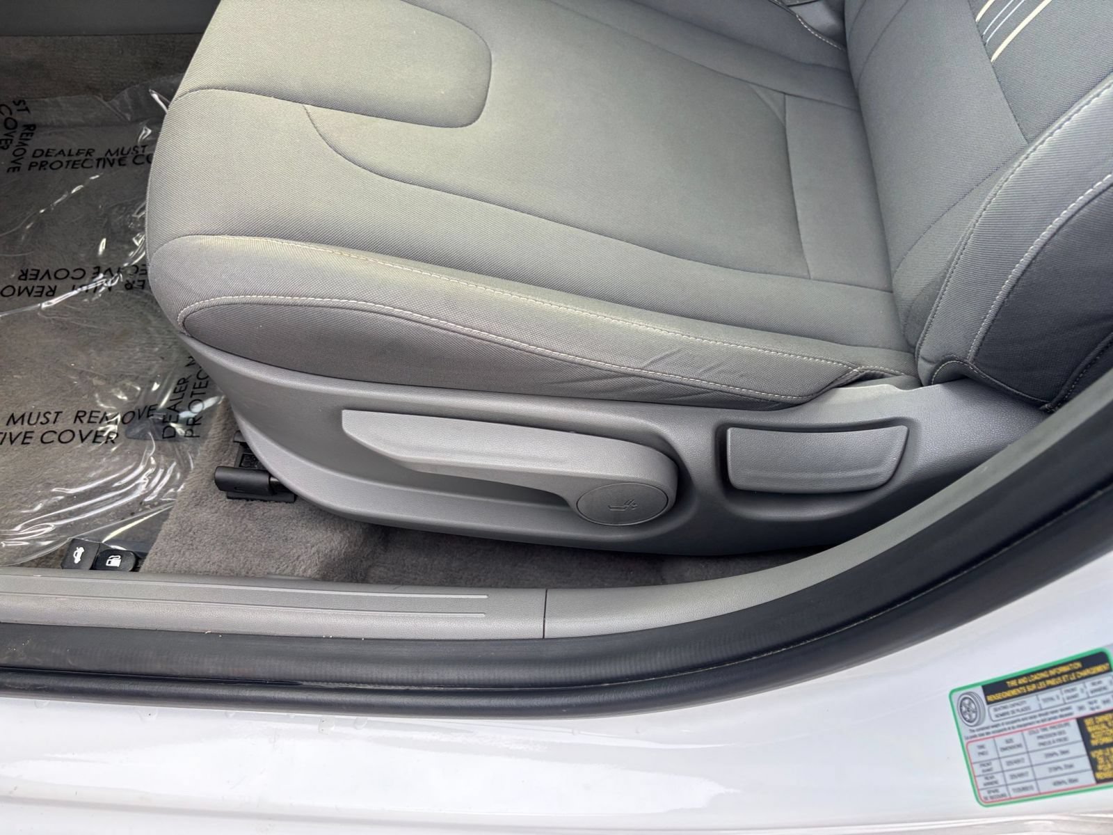 Used 2025 Hyundai Elantra SEL FWD image 22