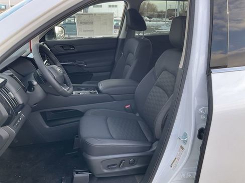 New 2026 Nissan Pathfinder SV AWD/4WD image 11