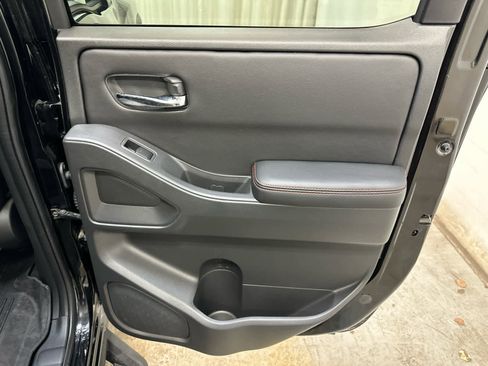 Certified 2025 Nissan Frontier PRO-4X w/ Pro Convenience Package image 27