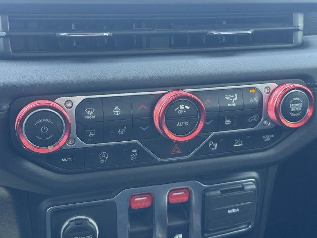 Used 2024 Jeep Wrangler Rubicon AWD/4WD image 26