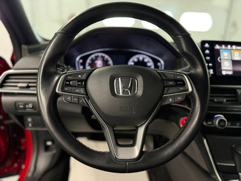 Used 2018 Honda Accord Sport image 22