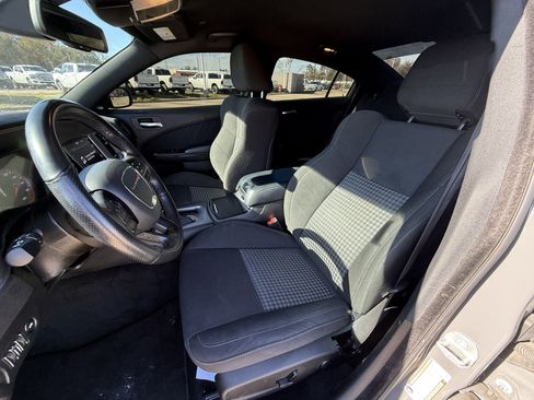 Used 2023 Dodge Charger R/T w/ Blacktop Package image 27