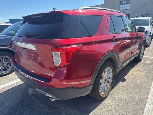 Used 2021 Ford Explorer Limited w/ Equipment Group 301A AWD/4WD image 2