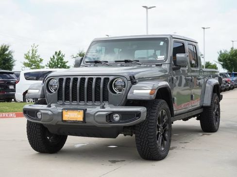 Used 2023 Jeep Gladiator Overland AWD/4WD image 3