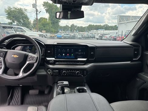 Used 2025 Chevrolet Silverado 1500 LTZ AWD/4WD image 29