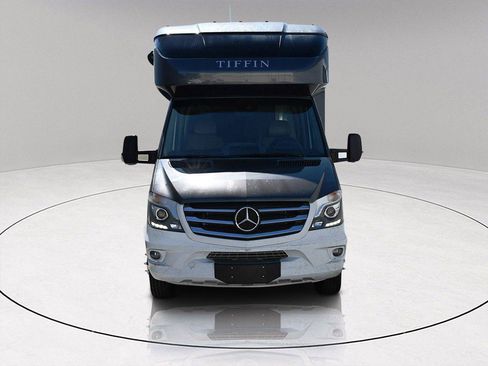 Used 2016 Mercedes-Benz Sprinter 3500 image 6