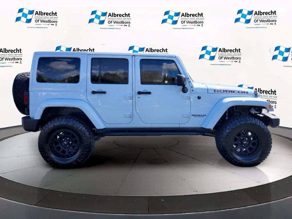 Used 2016 Jeep Wrangler Unlimited Rubicon w/ Connectivity Group AWD/4WD image 6