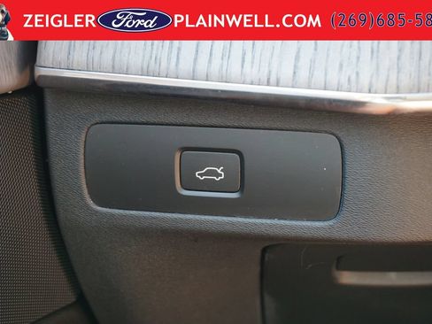 Used 2023 Volvo XC90 B6 Ultimate w/ Protection Package Premier AWD/4WD image 30