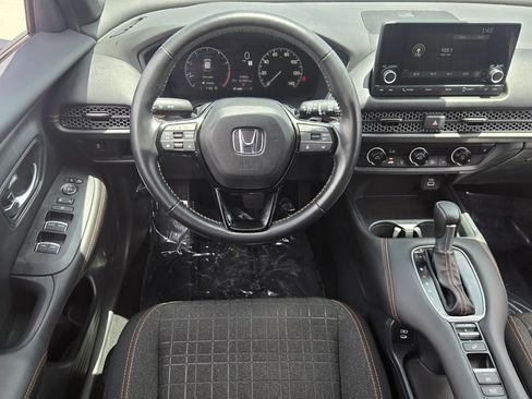 Certified 2025 Honda HR-V Sport image 12