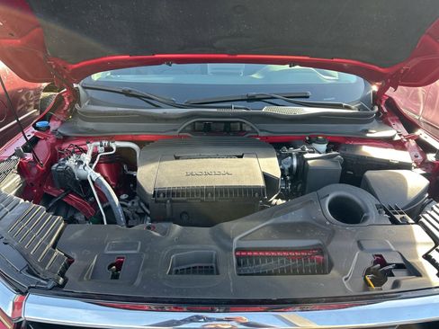 Used 2023 Honda Pilot Touring image 43