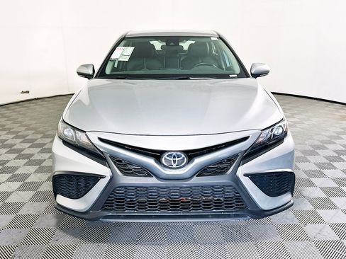 Used 2023 Toyota Camry SE FWD image 8