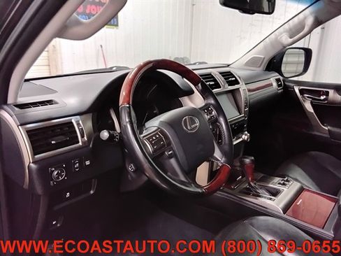 Used 2010 Lexus GX 460 image 11