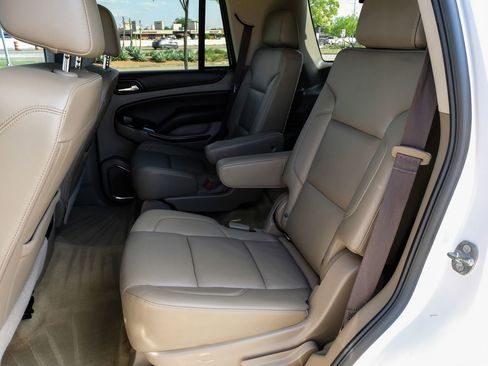 Used 2017 Chevrolet Tahoe LT w/ LT Signature Package image 37