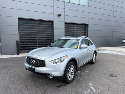 Used 2017 INFINITI QX70 w/ Premium Package