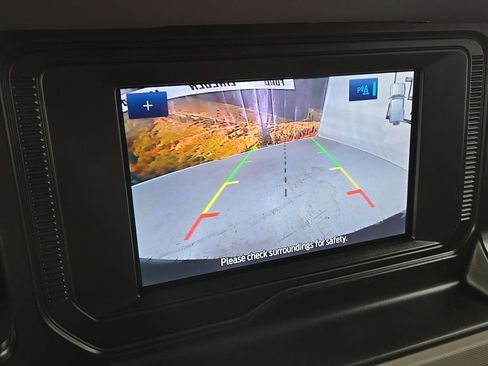 Used 2023 Ford Bronco Wildtrak image 11