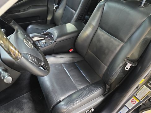 Used 2017 Lexus LS 460 AWD w/ Comfort Package image 13