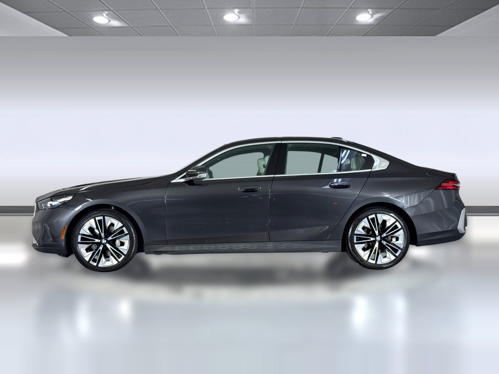 Used 2026 BMW 530i w/ Premium Package RWD image 2