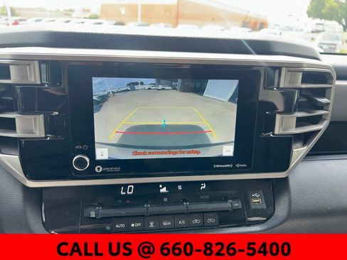 Used 2023 Toyota Tundra SR5 w/ SR5 Convenience Package AWD/4WD image 15