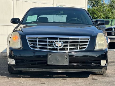 Used 2007 Cadillac DTS Luxury I w/ Sun And Sound Package image 7