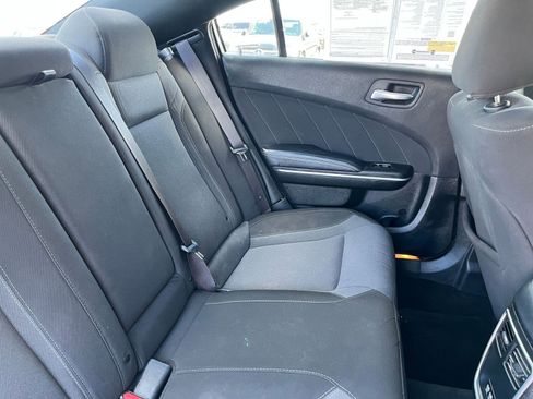 Used 2022 Dodge Charger SXT image 37