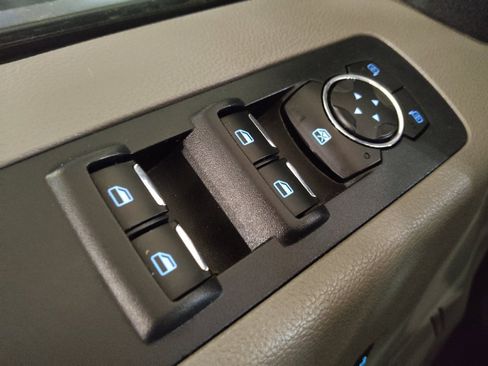 Used 2015 Ford F150 XLT w/ Equipment Group 302A Luxury RWD image 27