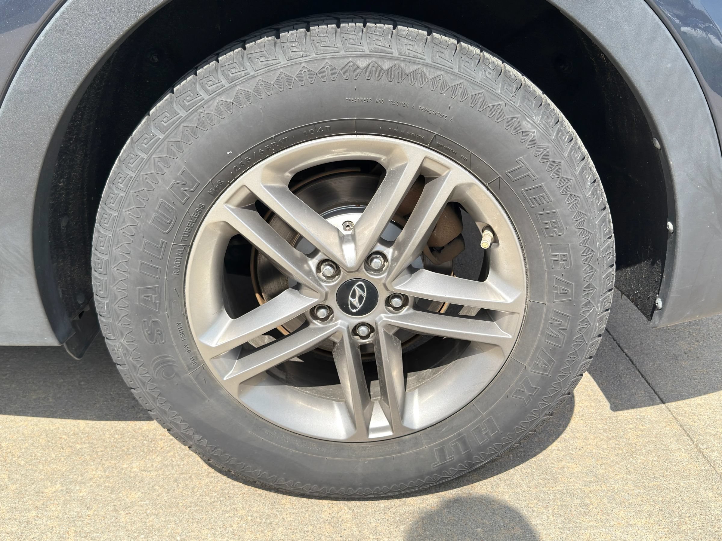 Used 2017 Hyundai Santa Fe Sport FWD image 30