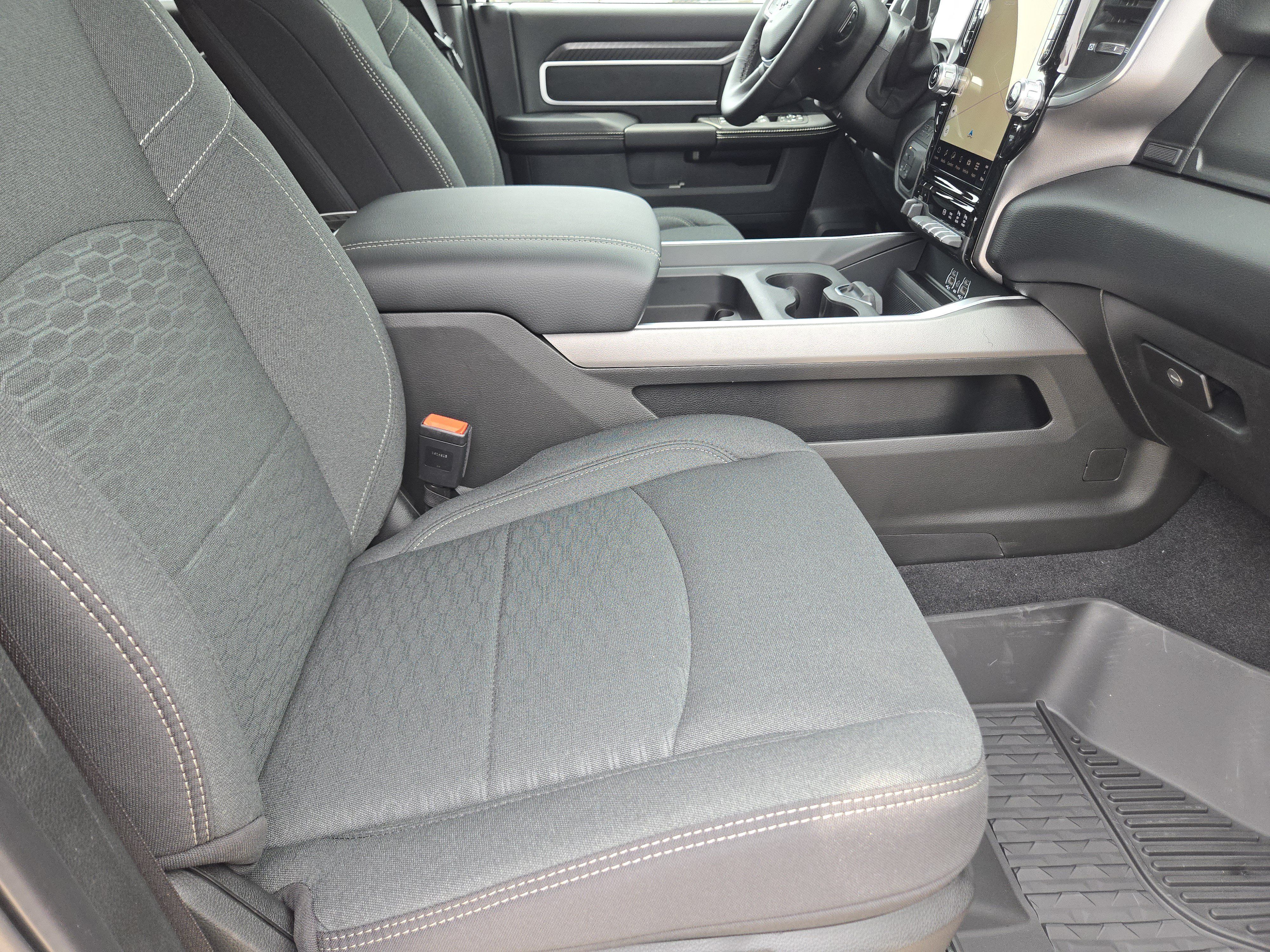 New 2026 RAM 2500 Lone Star AWD/4WD image 13