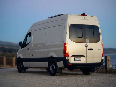 Used 2021 Mercedes-Benz Sprinter 2500 image 71