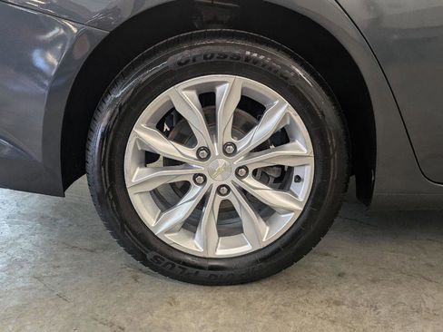 Used 2021 Chevrolet Malibu LT FWD image 38