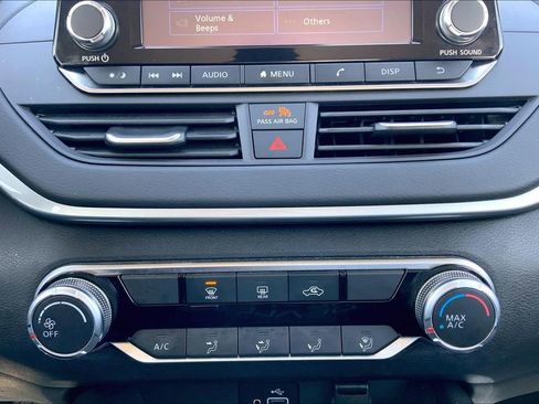 Used 2024 Nissan Altima 2.5 S image 16