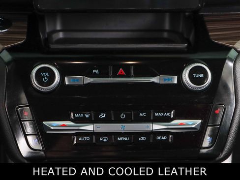 Used 2023 Ford Explorer Limited image 20