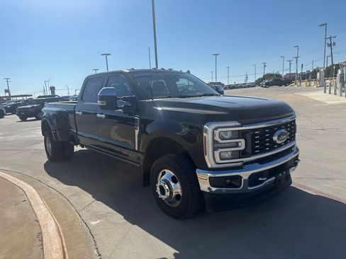 Used 2024 Ford F350 Lariat w/ Lariat Ultimate Package AWD/4WD image 3
