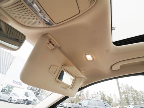 Used 2019 Mercedes-Benz C 300 4MATIC Sedan image 65