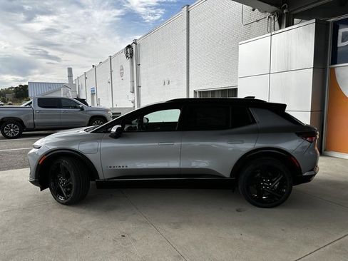 New 2026 Chevrolet Equinox EV RS image 11