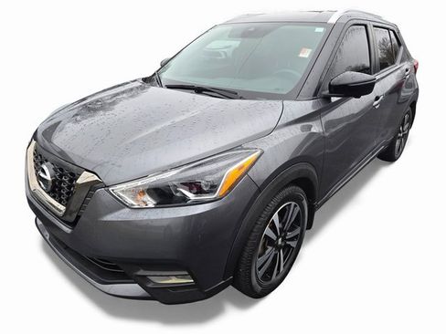 Used 2020 Nissan Kicks SR image 8
