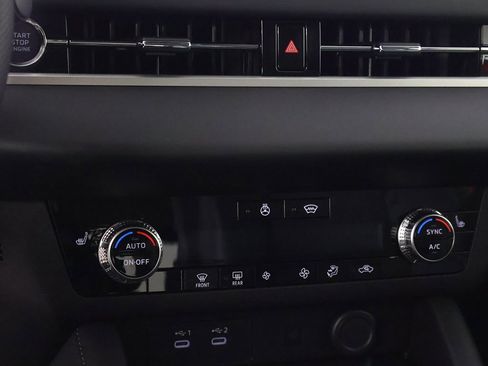 New 2026 Mitsubishi Outlander SE image 46