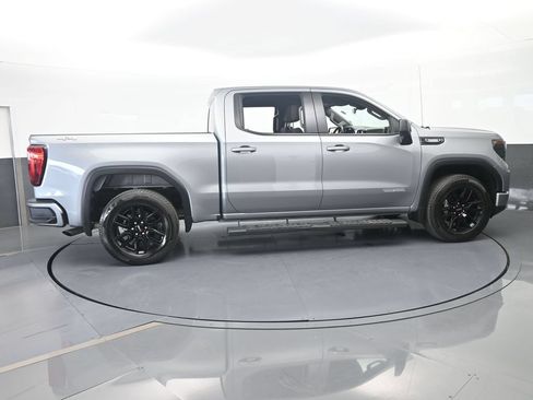 Used 2025 GMC Sierra 1500 Elevation AWD/4WD image 7