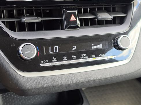 Used 2024 Toyota Corolla LE FWD image 21