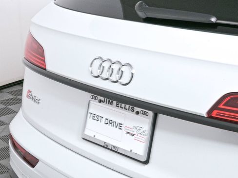 Used 2024 Audi SQ5 Premium Plus AWD/4WD image 36