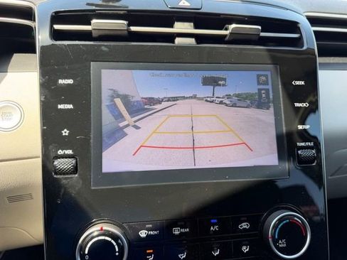 Used 2023 Hyundai Tucson SEL FWD image 20