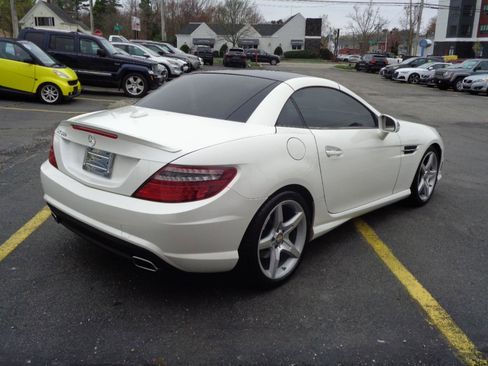 Used 2016 Mercedes-Benz SLK 300 image 14