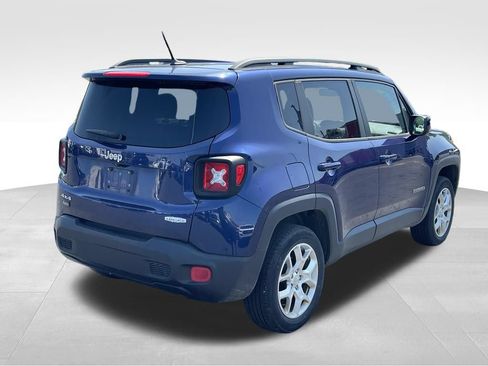 Used 2017 Jeep Renegade Latitude w/ Cold Weather Group AWD/4WD image 7