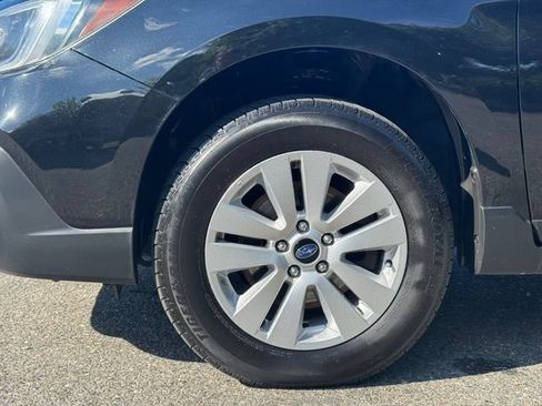 Used 2019 Subaru Outback 2.5i AWD/4WD image 10